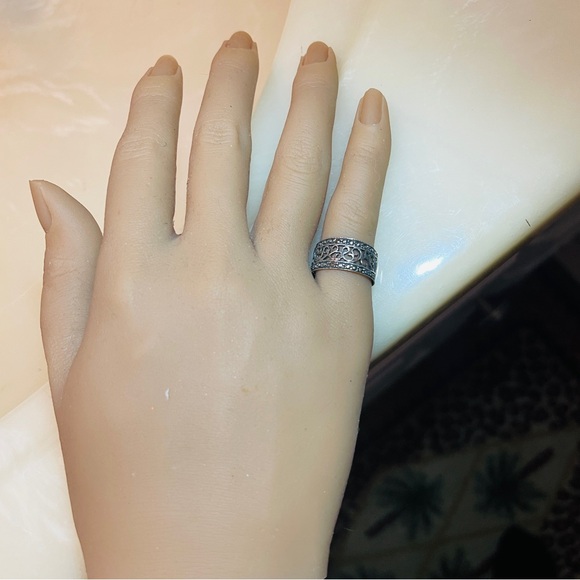 💕Hand Crafted 925 Silver Filigree Cigar Band Pinkie Ring! - Picture 9 of 10